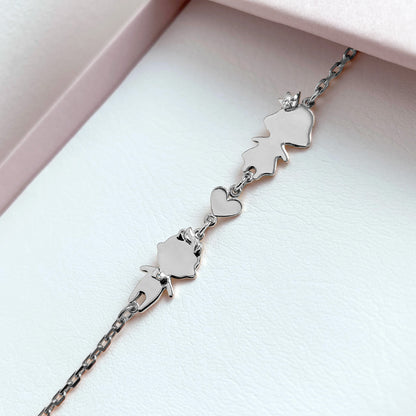 Personalized Mom bracelet with 1 boy & 1 girl charms